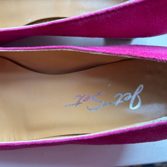 Pink stacked heel Pumps with Silver buckle - Picture 3 of 8